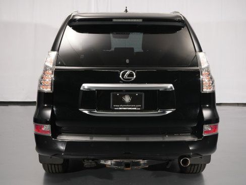 Used 2020 Lexus GX 460 Premium w/ Premium Package AWD/4WD image 12