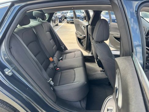 Used 2020 Chevrolet Malibu LS image 32