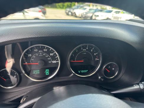 Used 2018 Jeep Wrangler Unlimited Sport AWD/4WD image 32