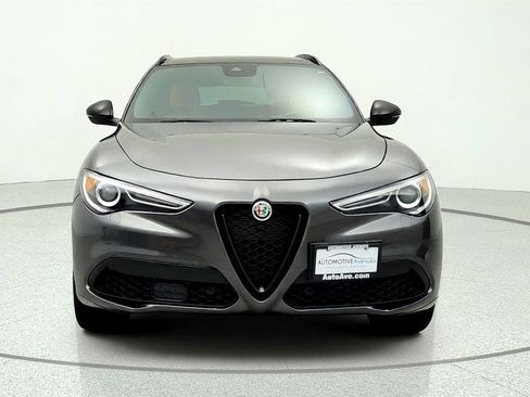Used 2022 Alfa Romeo Stelvio Veloce AWD/4WD image 2