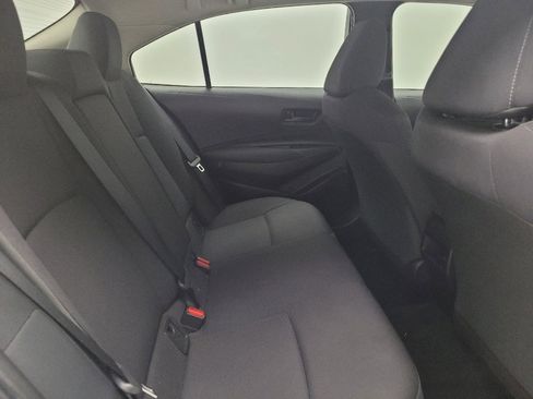 Used 2022 Toyota Corolla LE image 19