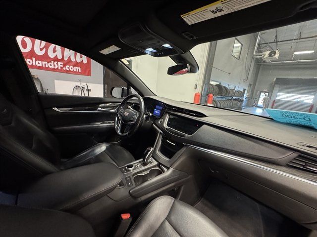 Used 2021 Cadillac XT5 Premium Luxury AWD/4WD image 12