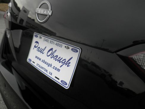 Used 2024 Nissan Versa S w/ Trunk Package image 23