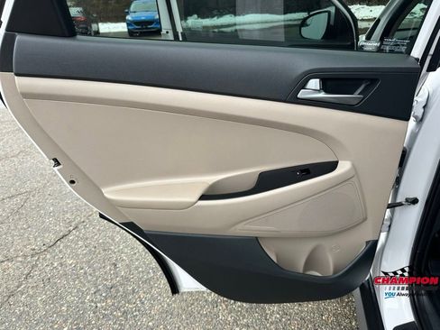 Used 2017 Hyundai Tucson SE image 24