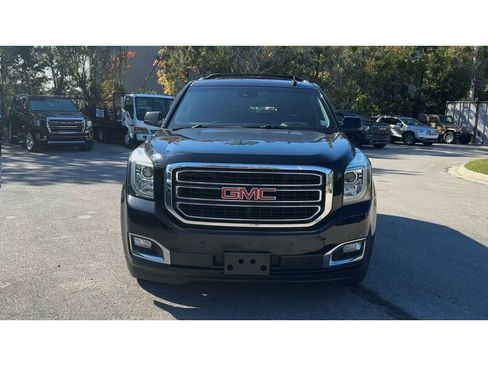 Certified 2020 GMC Yukon SLT image 3