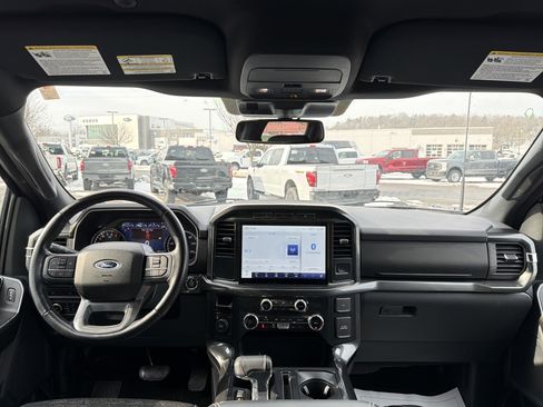 Used 2022 Ford F150 XLT w/ Equipment Group 302A High image 13