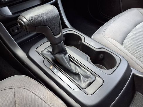 Used 2019 Chevrolet Colorado W/T w/ Custom Special Edition RWD image 19