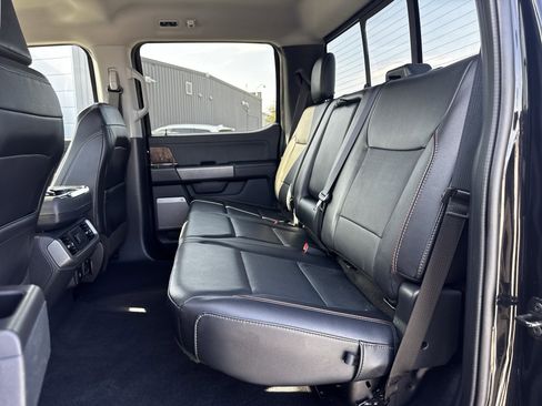 Used 2023 Ford F150 Lariat w/ Trailer Tow Package image 29