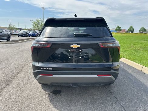 Used 2025 Chevrolet Equinox LT image 9