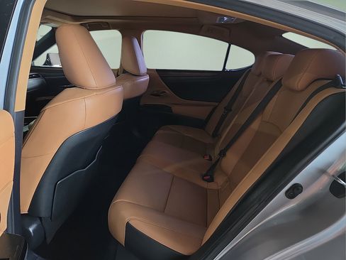 Used 2023 Lexus ES 350 w/ Premium Package FWD image 14