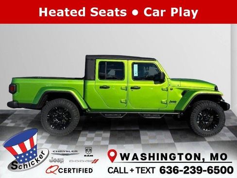 Used 2025 Jeep Gladiator Sport AWD/4WD image 1