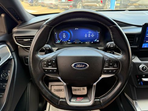 Used 2020 Ford Explorer ST image 12
