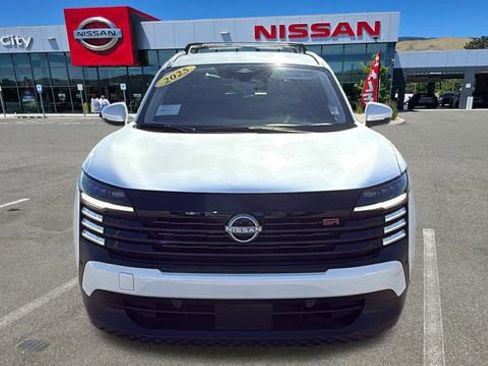 New 2025 Nissan Kicks SR image 8