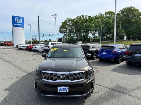 Used 2020 Kia Telluride S AWD/4WD image 3
