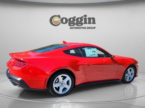 New 2026 Ford Mustang Coupe image 5