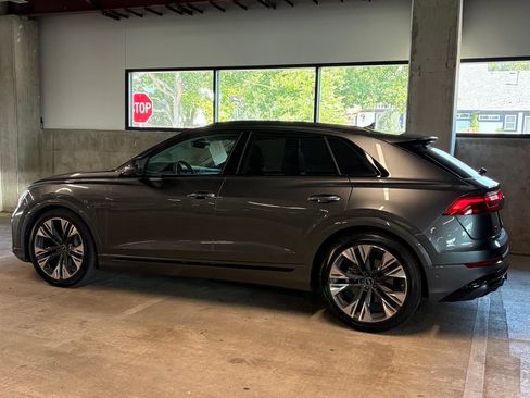 Used 2024 Audi Q8 Prestige w/ Prestige Package AWD/4WD image 2
