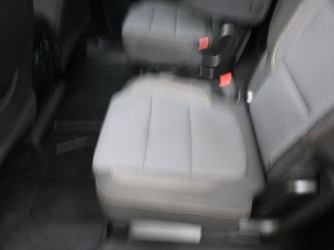 Used 2020 Chevrolet Traverse LT FWD image 22