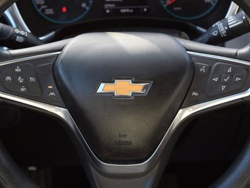 Used 2020 Chevrolet Equinox LS w/ LS Convenience Package AWD/4WD image 17