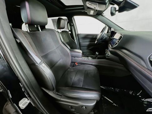 Used 2023 Dodge Durango R/T w/ Tow 'N Go Package AWD/4WD image 30