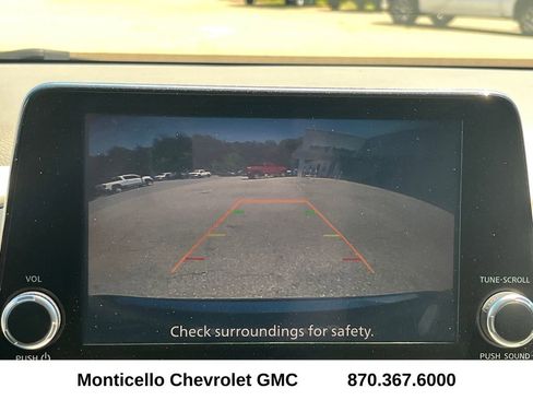 Used 2023 Nissan Rogue SV FWD image 18