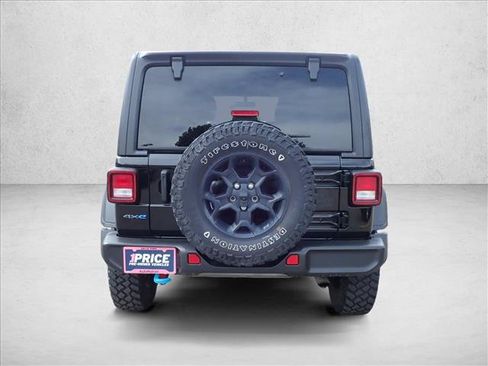 Used 2023 Jeep Wrangler Unlimited w/ Cold Weather Group AWD/4WD image 3