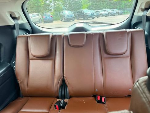 Used 2019 Subaru Ascent Touring AWD/4WD image 8