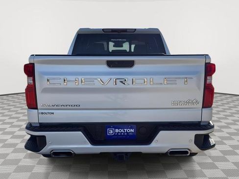 Used 2022 Chevrolet Silverado 1500 High Country w/ Z71 Off-Road Package image 4
