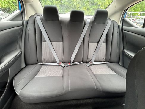 Used 2025 Nissan Sentra SV FWD image 36
