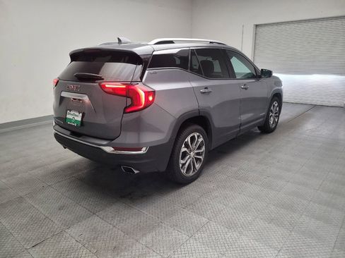 Used 2019 GMC Terrain SLT w/ Preferred Package FWD image 9