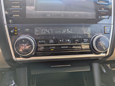 Used 2018 Subaru Outback 2.5i Premium AWD/4WD image 23