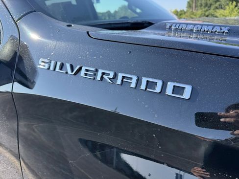 New 2026 Chevrolet Silverado 1500 LT image 3