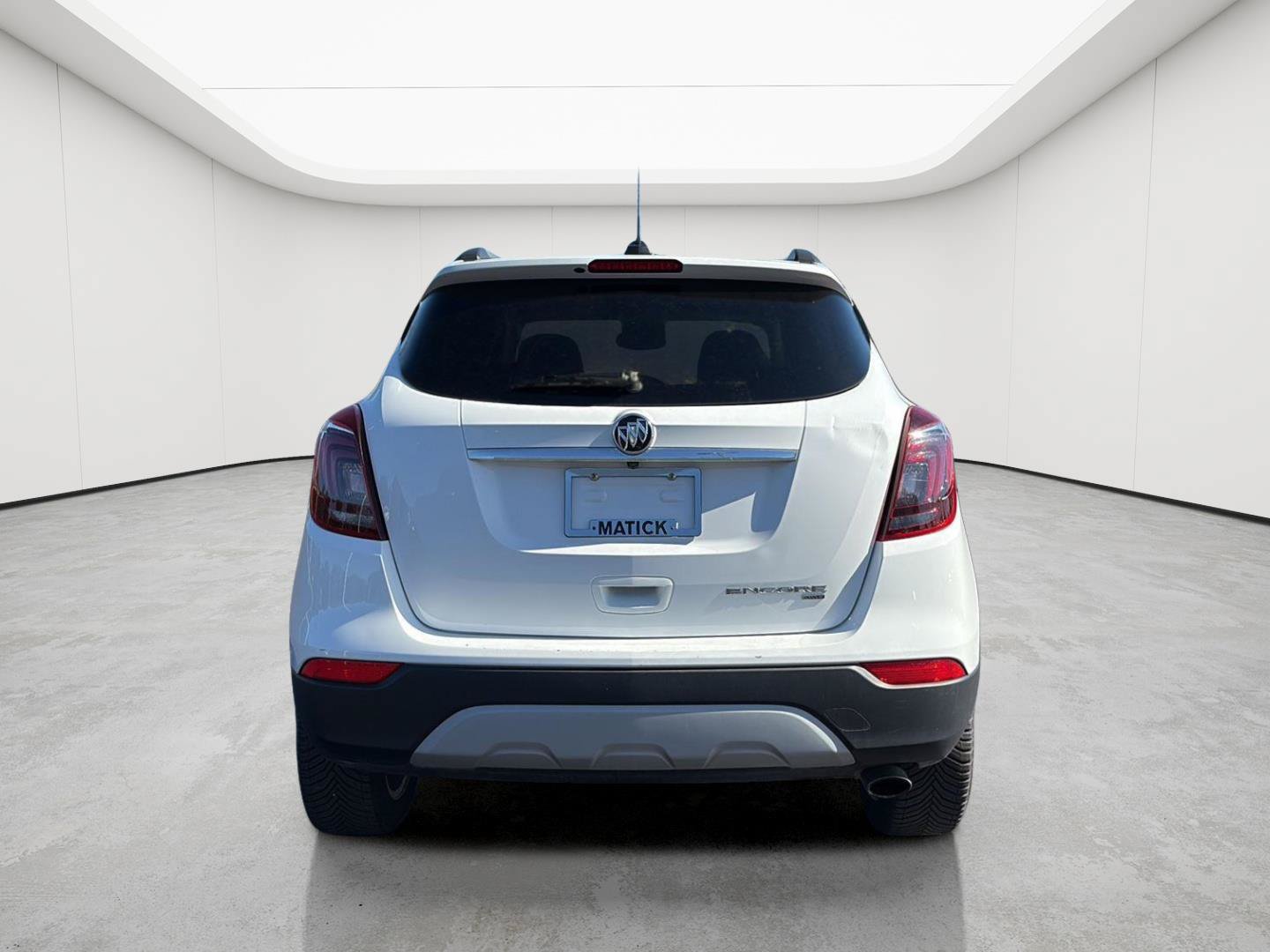 Used 2021 Buick Encore Preferred AWD/4WD image 23