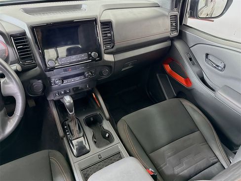 Certified 2022 Nissan Frontier Pro-X image 27