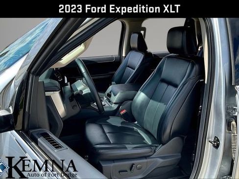 Used 2023 Ford Expedition XLT AWD/4WD image 26