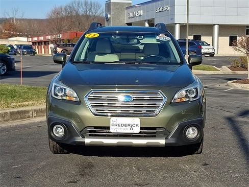 Used 2015 Subaru Outback 2.5i Limited image 2