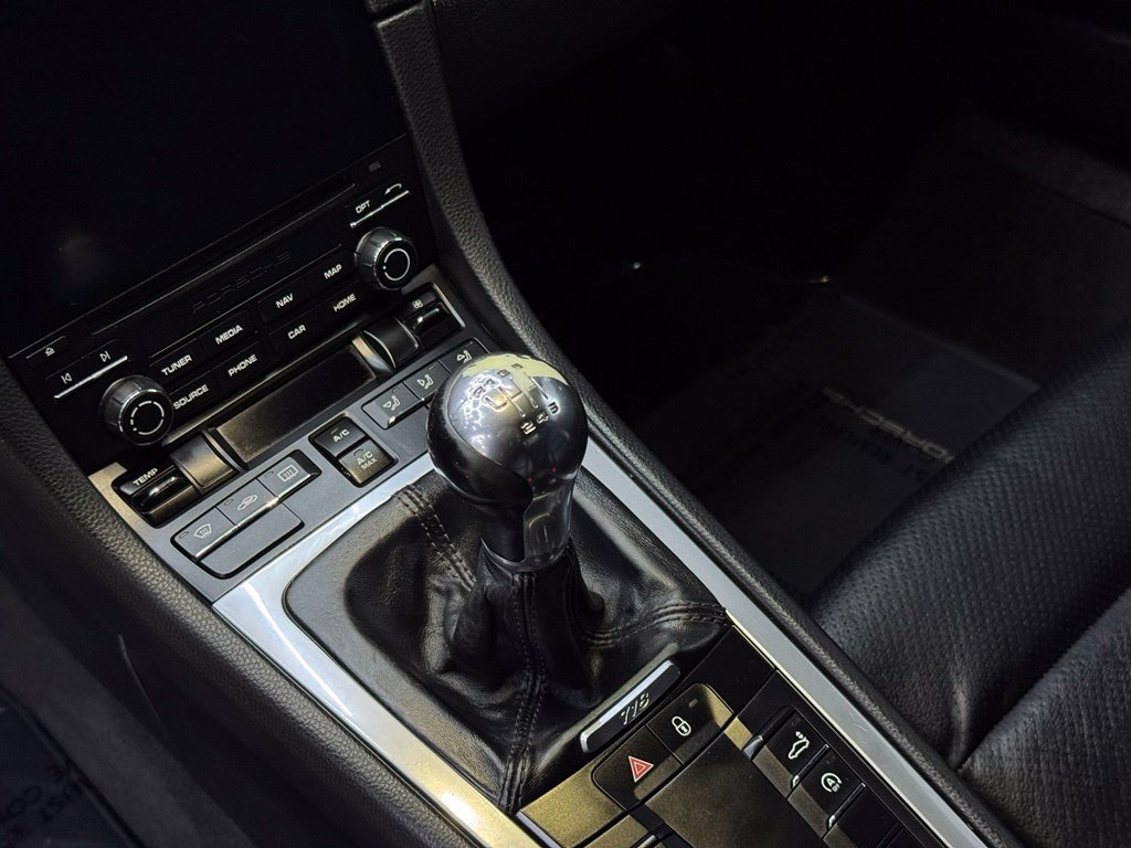 Used 2018 Porsche 718 Cayman RWD image 16