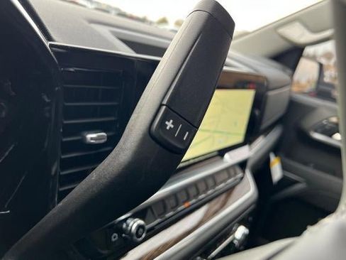 New 2026 GMC Sierra 1500 SLE w/ Preferred Package image 23