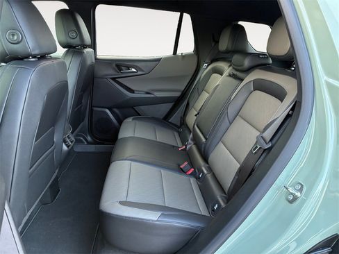 New 2026 Chevrolet Equinox LT w/ Convenience Package II image 13