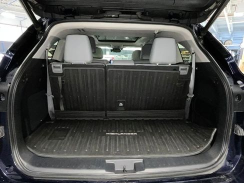 Used 2020 Toyota Highlander Platinum image 27