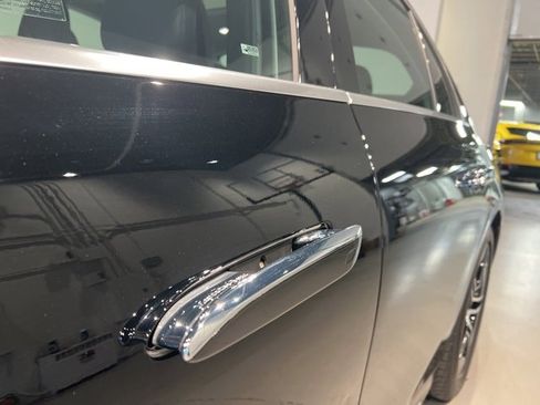 Used 2025 Mercedes-Benz E 350 4MATIC Sedan image 14