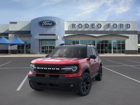 New 2025 Ford Bronco Sport Outer Banks w/ Outer Banks Tech Package+ image 2