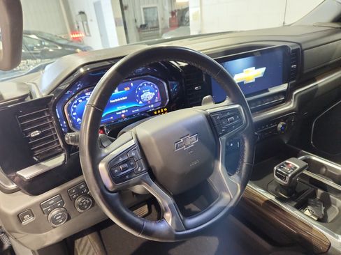 Certified 2024 Chevrolet Silverado 1500 RST w/ Convenience Package II AWD/4WD image 5
