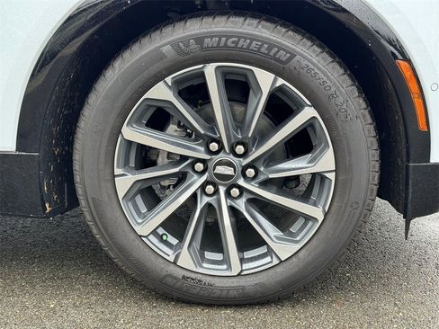 New 2026 Cadillac Lyriq Premium Sport image 9