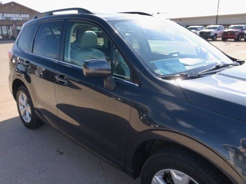Used 2014 Subaru Forester 2.5i Limited w/ Popular Package #2 AWD/4WD image 10
