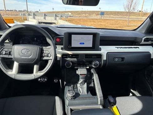 Used 2024 Toyota Tacoma TRD Sport image 12