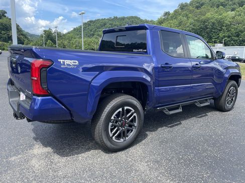 New 2025 Toyota Tacoma TRD Sport image 2