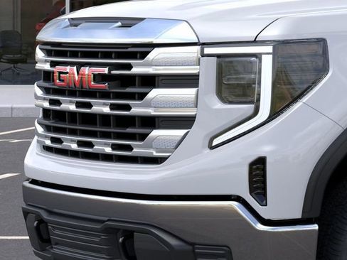 New 2026 GMC Sierra 1500 SLE AWD/4WD image 13