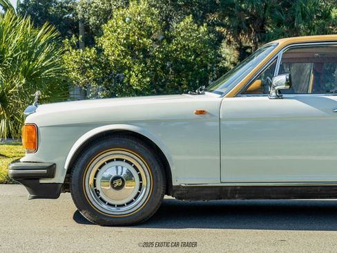 Used 1990 Rolls-Royce Silver Spur II image 4
