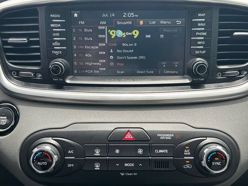 Used 2016 Kia Sorento SX AWD/4WD image 29
