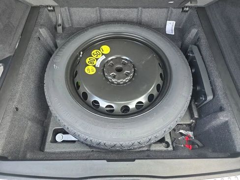 Used 2018 Mercedes-Benz GLE 350 4MATIC image 52